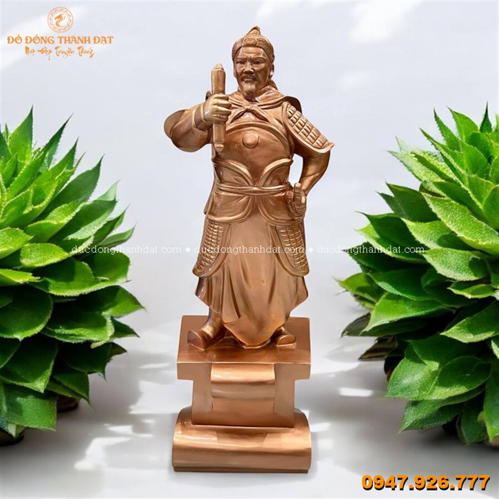 Tượng Trần Quốc Tuấn đồng đỏ bệ thuyền cao 70cm 