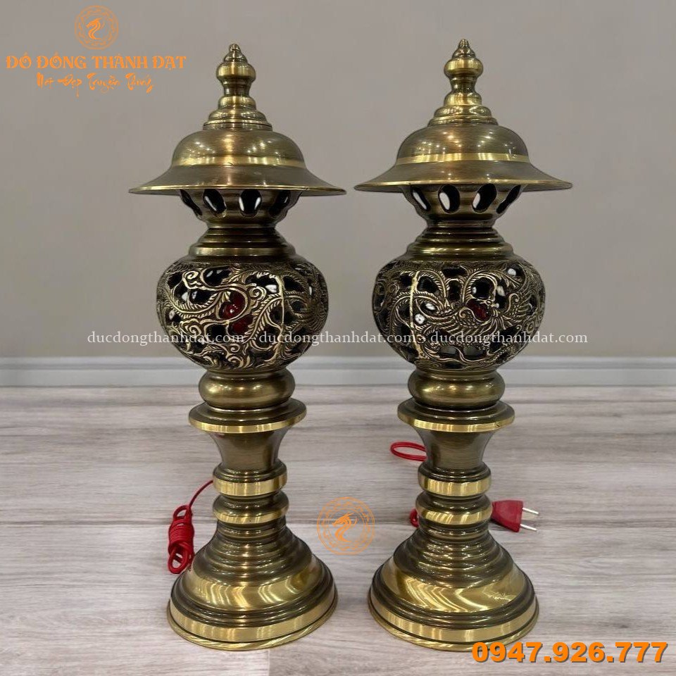 Đèn thờ đồng hun cao 40cm (4)
