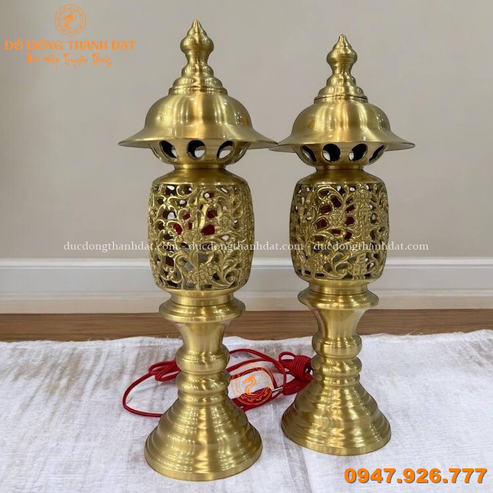 Đèn thờ đồng vàng mộc mẫu quả dứa (4)