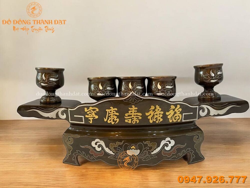 Ngai Chén Đồng Đỏ Khảm Ngũ Sắc