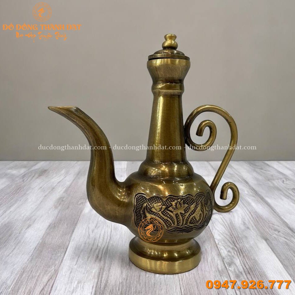 Bình rượu đồng vàng 20cm (3)