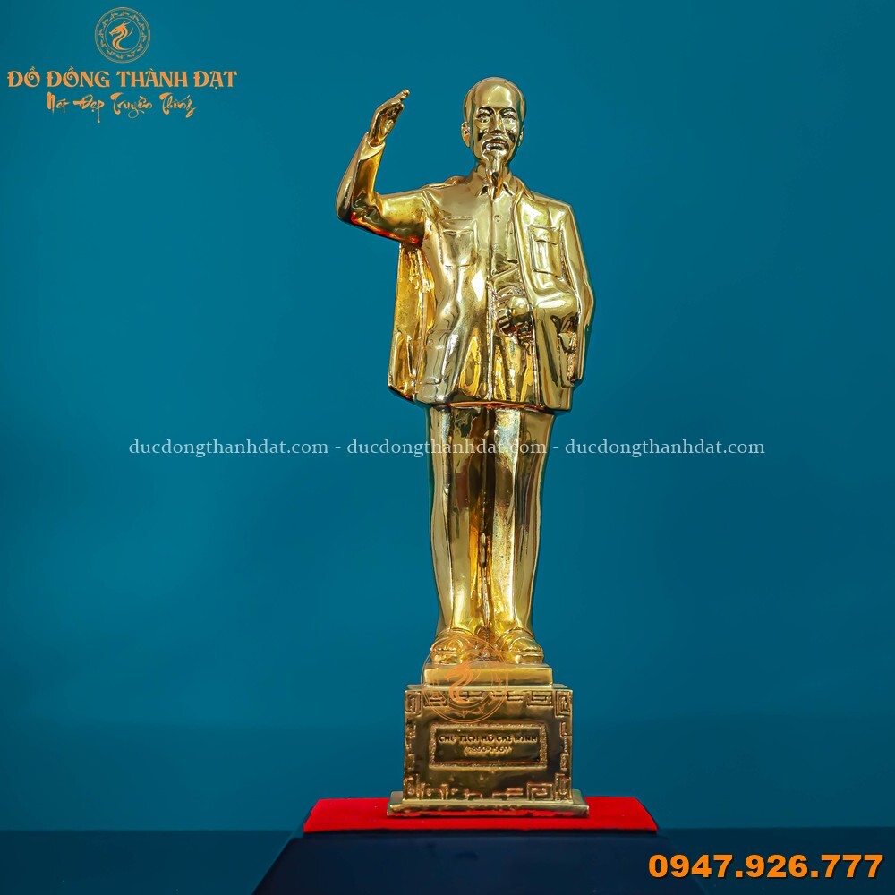 Tượng Bác Hồ đứng 38cm mạ vàng