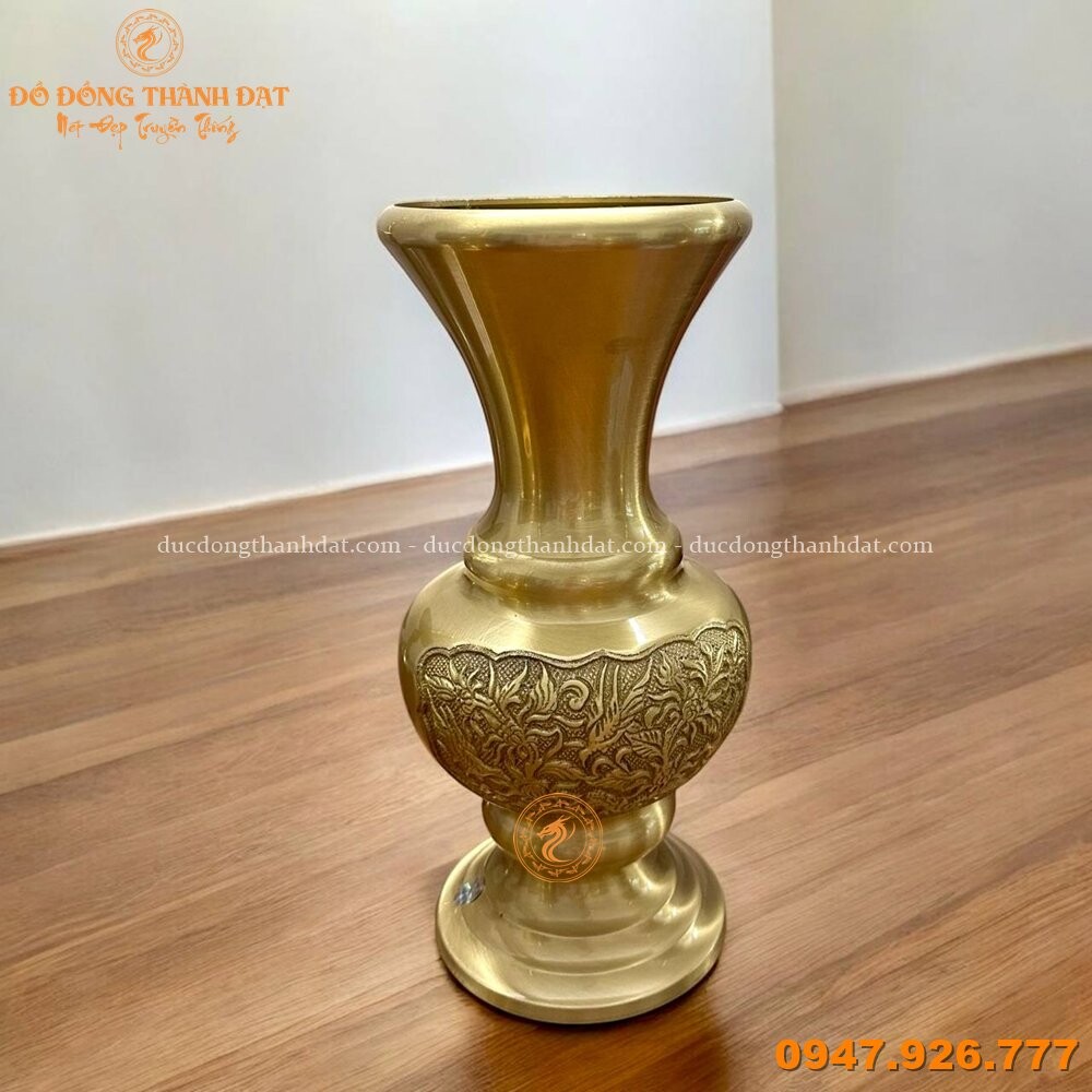 Lọ Hoa Đồng Vàng Mộc Bông Cúc