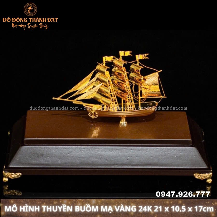 Mô hình thuyền buồm mạ vàng 24k Kt:21x17cm