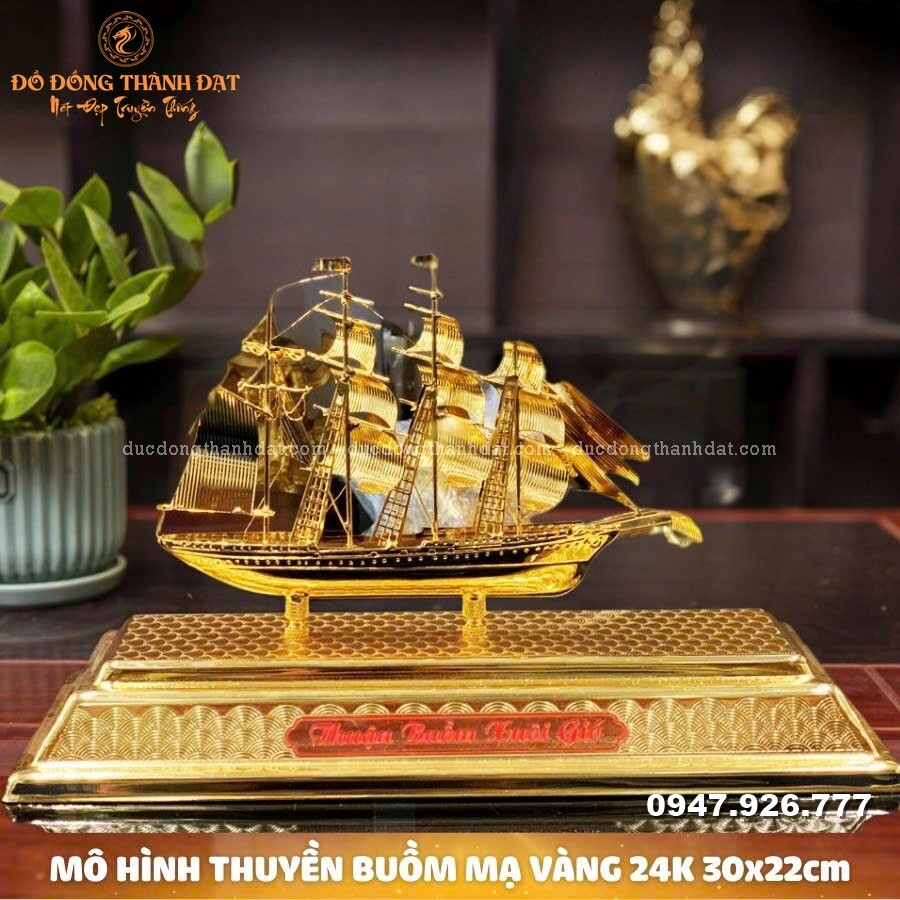 Mô Hình Thuyền Buồm Mạ Vàng 24k Đế Đồng KT:30x22cm