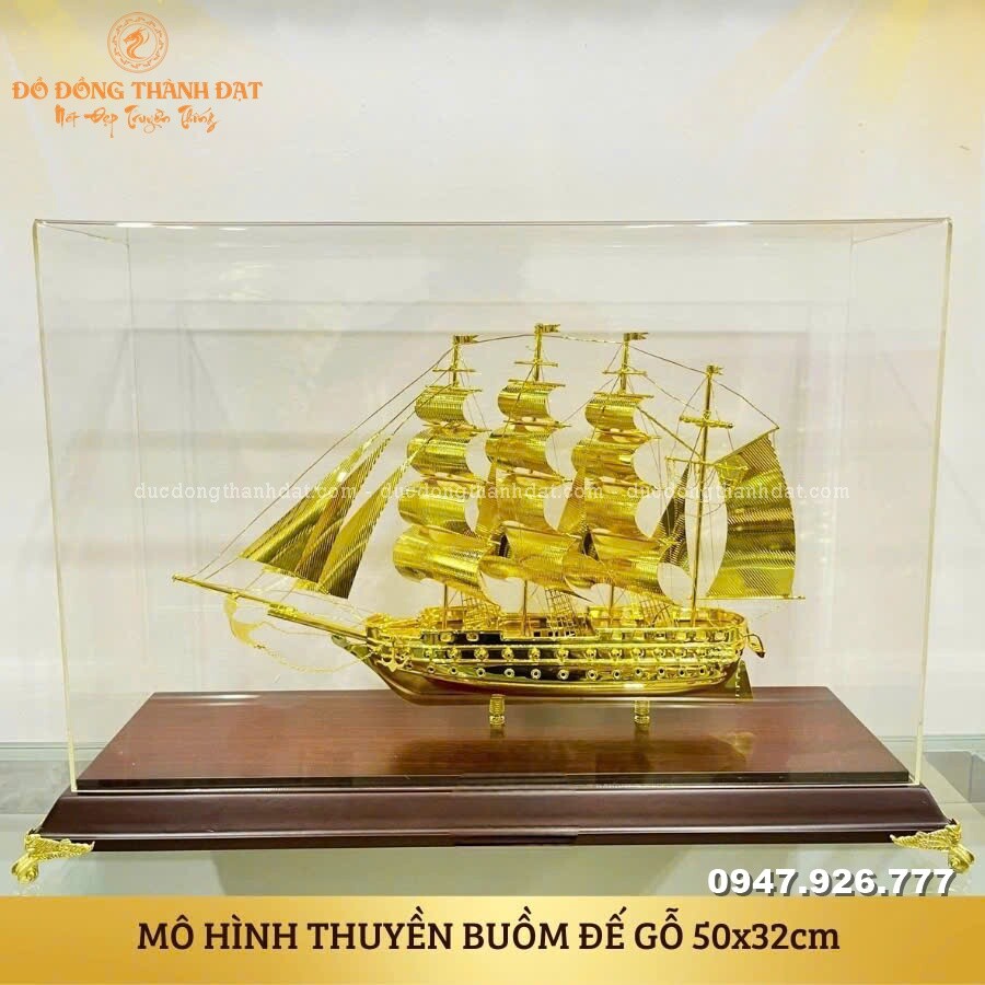 Mô Hình Thuyền Buồm Mạ vàng 24k KT:50x32cm