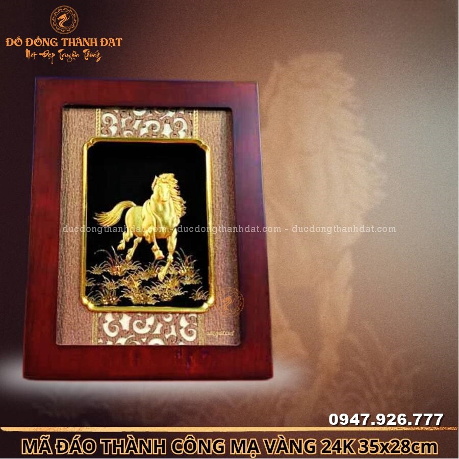 Tranh ngựa mạ vàng 24k Kt:35x28cm