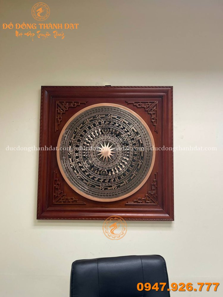 Tổng Hợp 10 Mẫu Tranh Trống Đồng Đẹp Treo Phòng Làm Việc Sang Trọng Năm 2026 6 Feedback Mat Trong Dong (12)