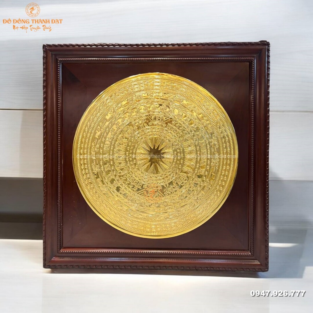 Mặt trống 70cm đúc dát vàng 9999 khung gỗ gụ 98cm