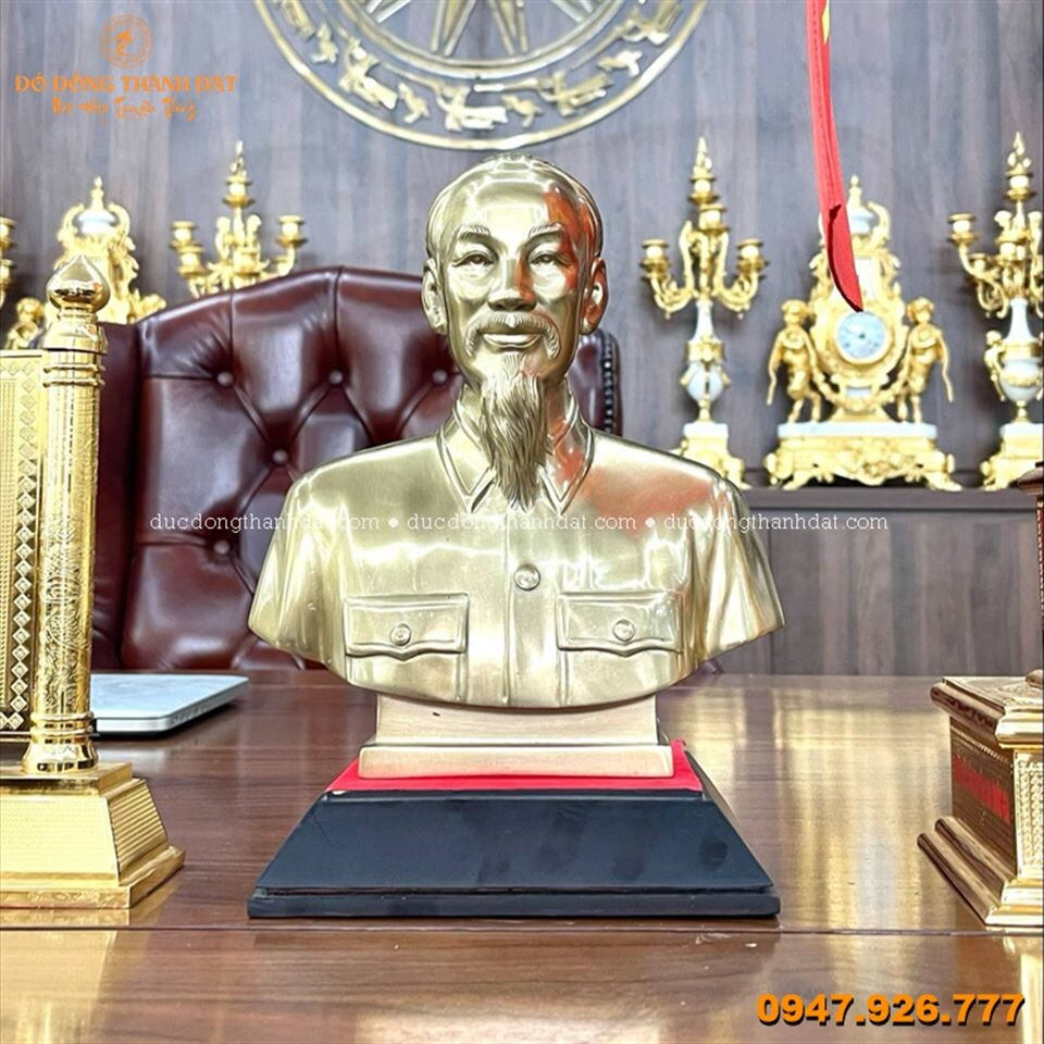 Tượng Bác Hồ bán thân đồng vàng 23cm