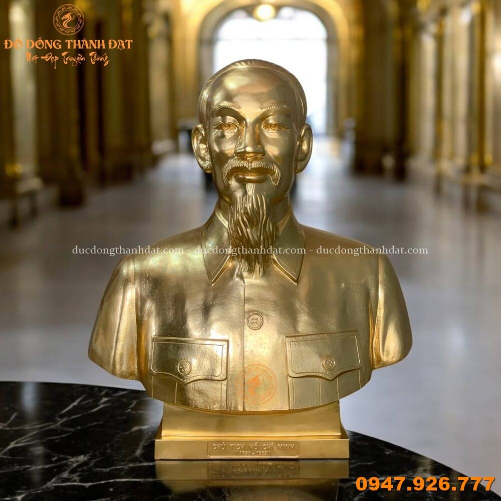 Tượng Bác Hồ Dát Vàng 9999 Bán Thân Cao 81cm