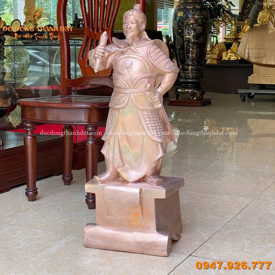 Tượng Trần Hưng Đạo khảm tam khí kỹ 70cm mẫu áo giáp 6 Tuong Tran Hung Dao Ao Giap Dong Do Moc (4)