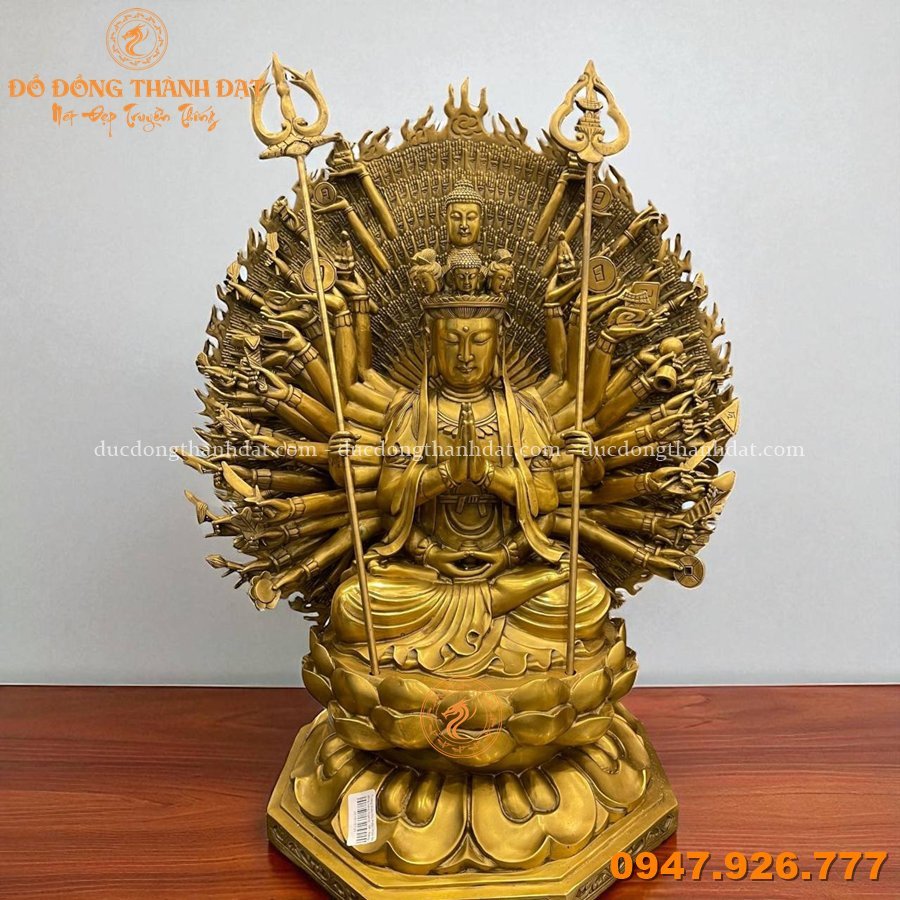 Tượng Thiên thủ thiên nhãn đồng vàng cao 43cm