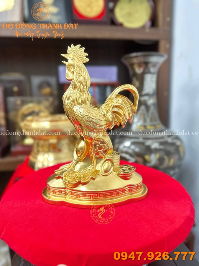 Tượng gà bằng đồng dát vàng 9999 cao 22cm 4 Tuong Ga Bang Dong Dat Vang 9999 (1)