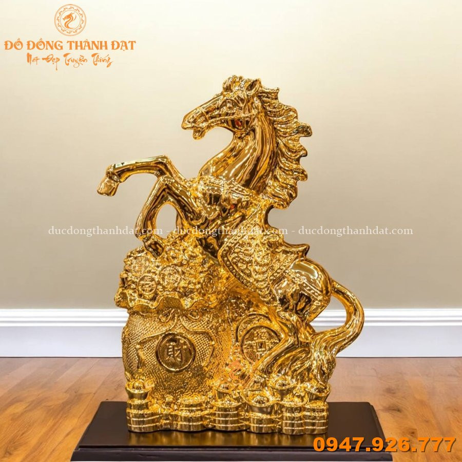 Ý nghĩa phong thủy tượng ngựa bằng đồng – Linh vật may mắn năm 2026 11 Tuong Ngua Bang Dong Phong Thuy (17)
