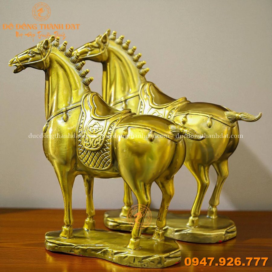 Tượng Ngựa Bằng Đồng Đặt Trên Bàn Làm Việc 6 Tuong Ngua Bang Dong Phong Thuy (29)