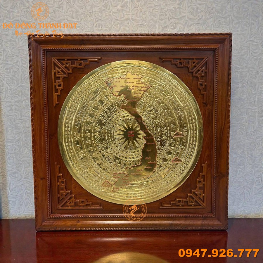 TOP 10 QUÀ TẶNG SẾP NHÂN DỊP CUỐI NĂM – SANG TRỌNG, Ý NGHĨA VÀ ĐẲNG CẤP 2026 18 Tranh Mat Trong Ban Do Dat Vang Khung98 (4)