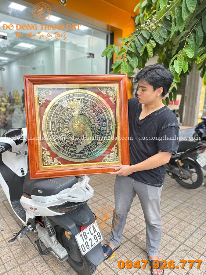 Tranh Trống Đồng Có Bản Đồ Khung 90cm led 1 Tranh Trong Dong Co Ban Do 60cm Khung 90 (6)