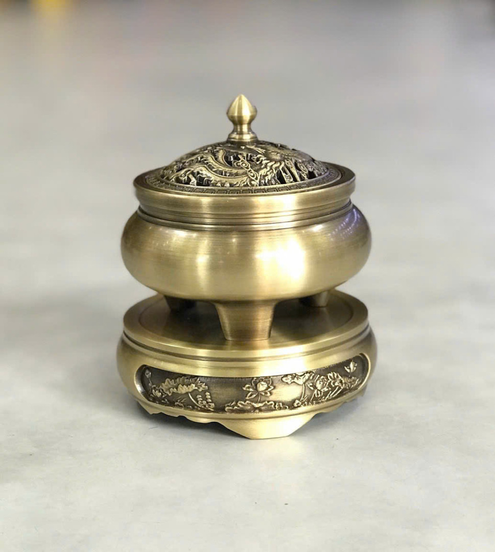 Lư xông trầm bằng đồng – Tinh hoa phong thủy và nghệ thuật thưởng trầm 2 Lư xông trầm bằng đồng