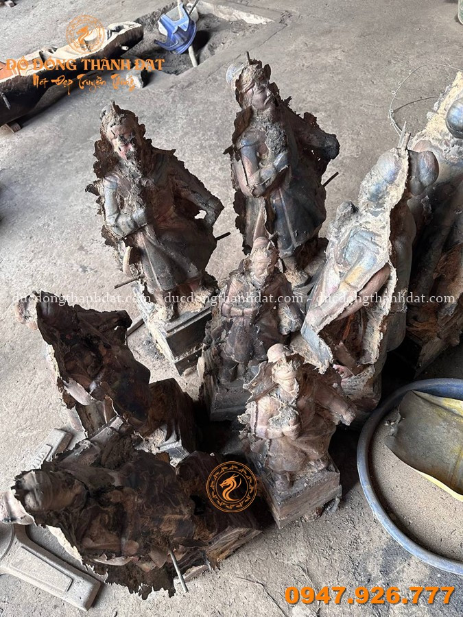 Quá Trình Đúc Tượng Trần Hưng Đạo Bằng Đồng – Tinh Hoa Nghề Đúc Truyền Thống Việt Nam 5 Cong Doan San Xuat (9)