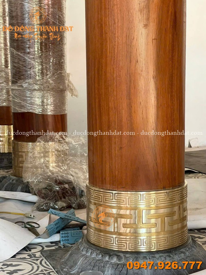 Ốp chân cột bằng đồng – Giải pháp bền vững cho công trình kiến trúc truyền thống 3 Duc Chan Cot Bang Dong (48)