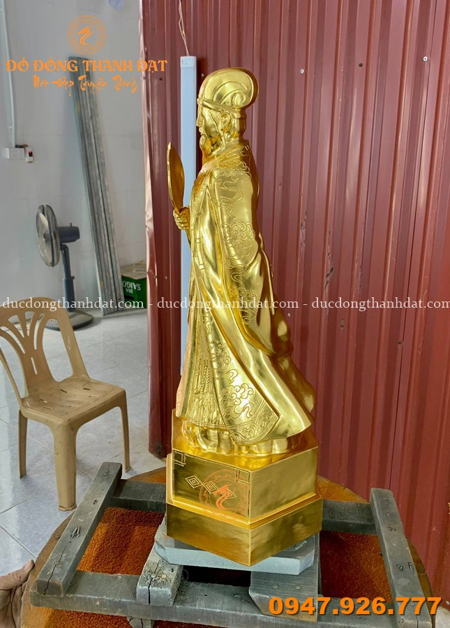 Tượng Khổng Minh Đồng Đỏ Dát Vàng 9999 Cao 70cm 4 Tượng Khổng Minh đồng đỏ Dát Vàng Cao 70cm (1)