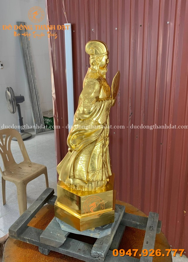 Tượng Khổng Minh Đồng Đỏ Dát Vàng 9999 Cao 70cm 3 Tượng Khổng Minh đồng đỏ Dát Vàng Cao 70cm (2)