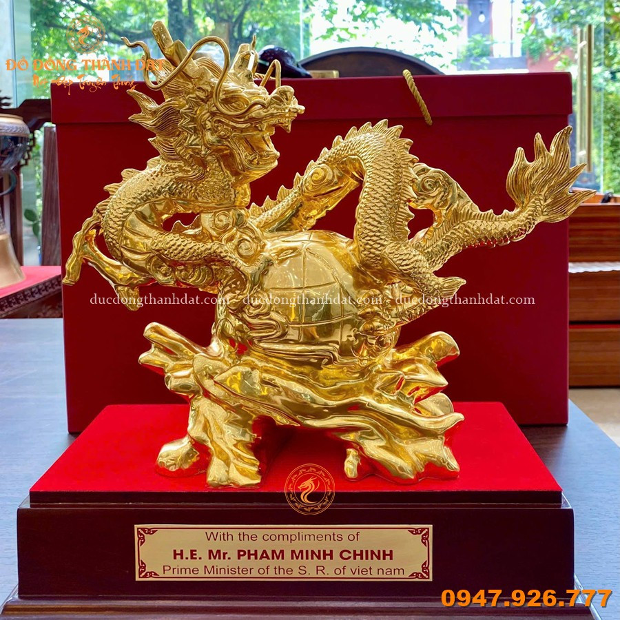 Tượng Rồng Ôm Địa Cầu Dát Vàng 9999 Kích Kt: 55x45 3 Tượng Rồng ôm địa Cầu Dát Vàng 9999 (5)