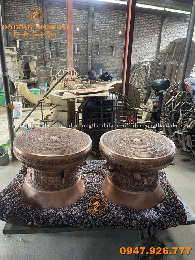 Các Mẫu Quả Trống Đồng Đẹp Phổ Biến Nhất Hiện Nay 4 Qua Trong Dong Do Moc 50cm (2)