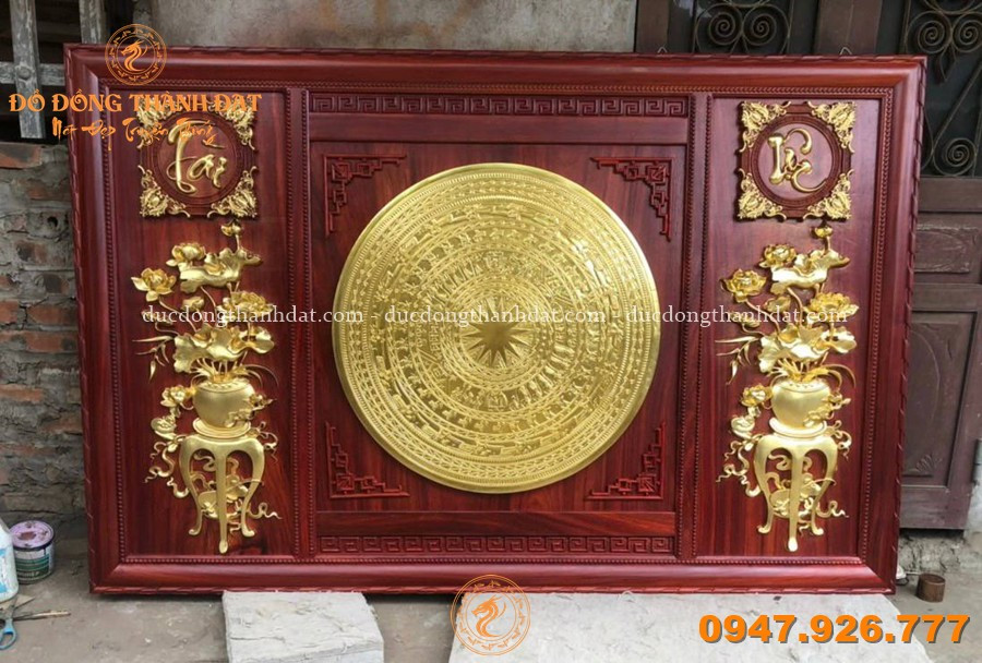 Ý nghĩa tranh trống đồng treo phòng khách trong phong thủy 8 Tranh Trong Dong Binh Sen (2)