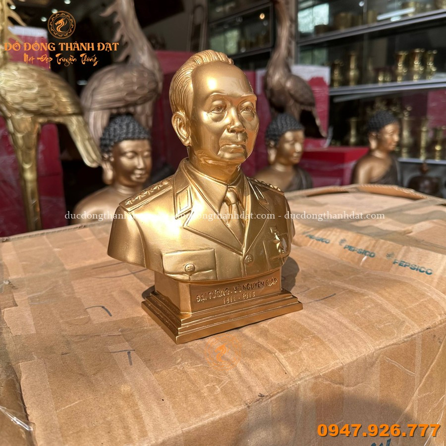 Tượng Bác Giáp Bằng Đồng Bán Thân Cao 23cm 1 Tuong Bac Giap Bang Dong Ban Than 23cm (1)