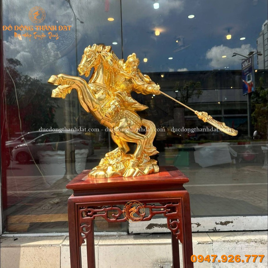 Tượng Quan Công Cưỡi Ngựa Dát Vàng 9999 1 Tuong Quan Cong Cuoi Ngua Dat Vang 9999 (1)