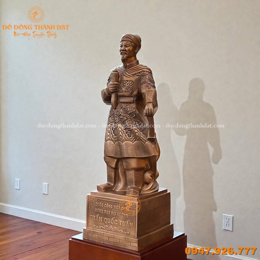 Tượng Trần Quốc Tuấn Đồng Đỏ Hun Cao 70cm 3 Tuong Tran Quoc Tuan Dong Do Hun 70cm (3)