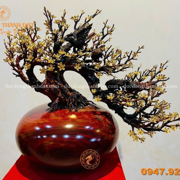 Mai Vàng Cắm Trên Bình Gỗ Thân Gỗ (4)