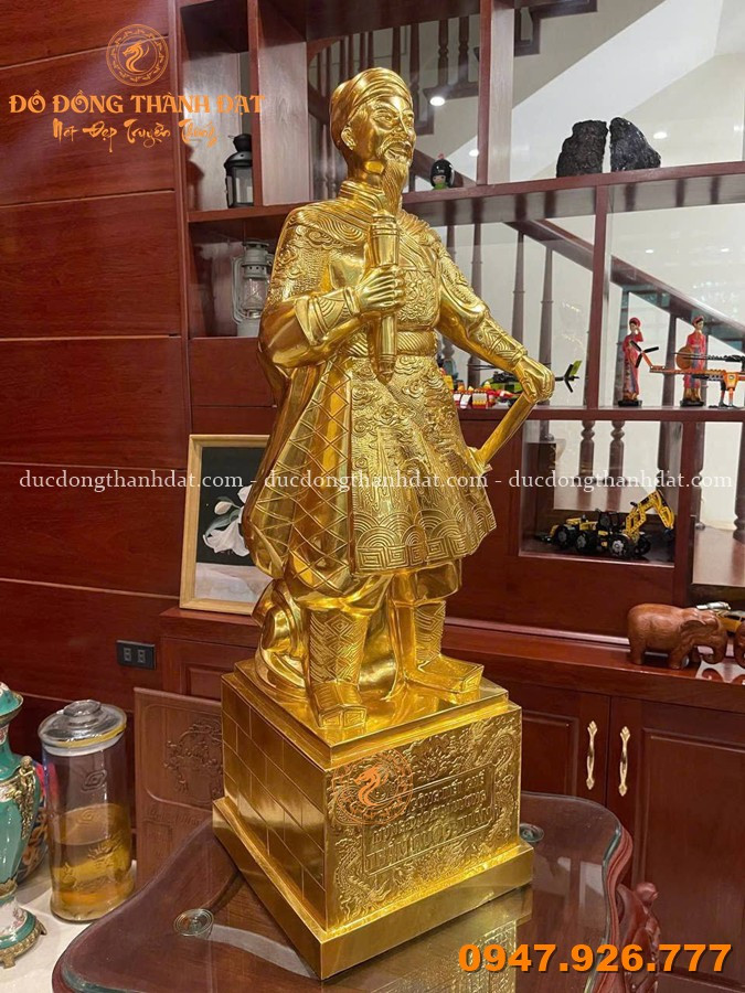 Tượng Trần Hưng Đạo Làm Quà Tặng Lãnh Đạo - Biểu Tượng Của Tầm Vóc, Khí Tiết Và Anh Hùng 7 Feedback Tuong Tran Hung Dao Dat Vang 9999 (3)