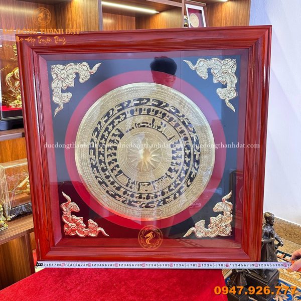 Mat Trong Dong Vang 50cm Khung 80 (1)