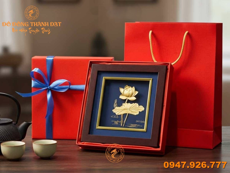 Quà Tặng Bằng Đồng Mạ Vàng Đại Hội – Dấu Ấn Trang Trọng, Giá Trị Bền Vững Theo Thời Gian