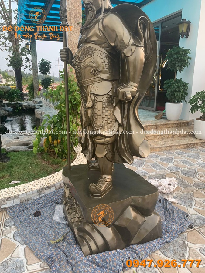 Tượng Quan Vân Trường Bằng Đồng Màu Hun Cao 2m 14 Tuong Quan Van Truong Bang Dong Cao 2m4 (19)