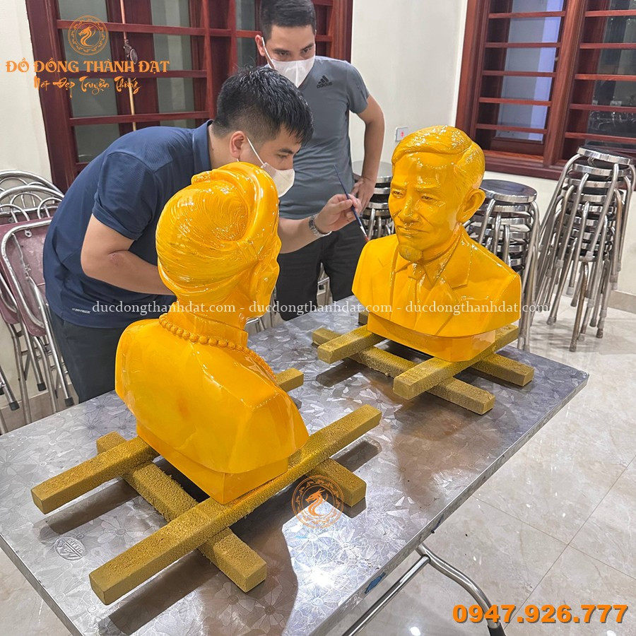 Dát Vàng Tượng Chân Dung, Tượng Truyền Thần Tại Nhà Theo Yêu Cầu 6 Qua Trinh Dat Vang Tuong Theo Yeu Cau Tai Nha (17)