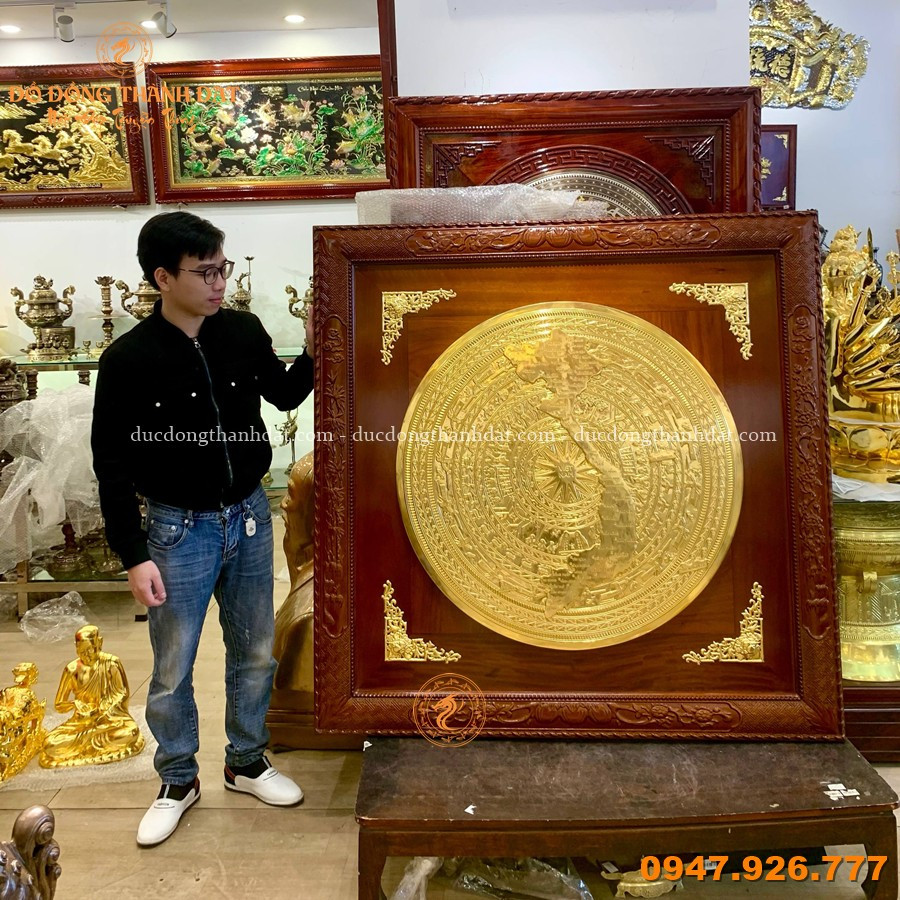 Tranh Trống Đồng Dát Vàng 24K 90cm Khung Gỗ Gụ 1m35 5 Tranh Trong Dong Dat Vang 24k 90cm Khung 1m35 (5)