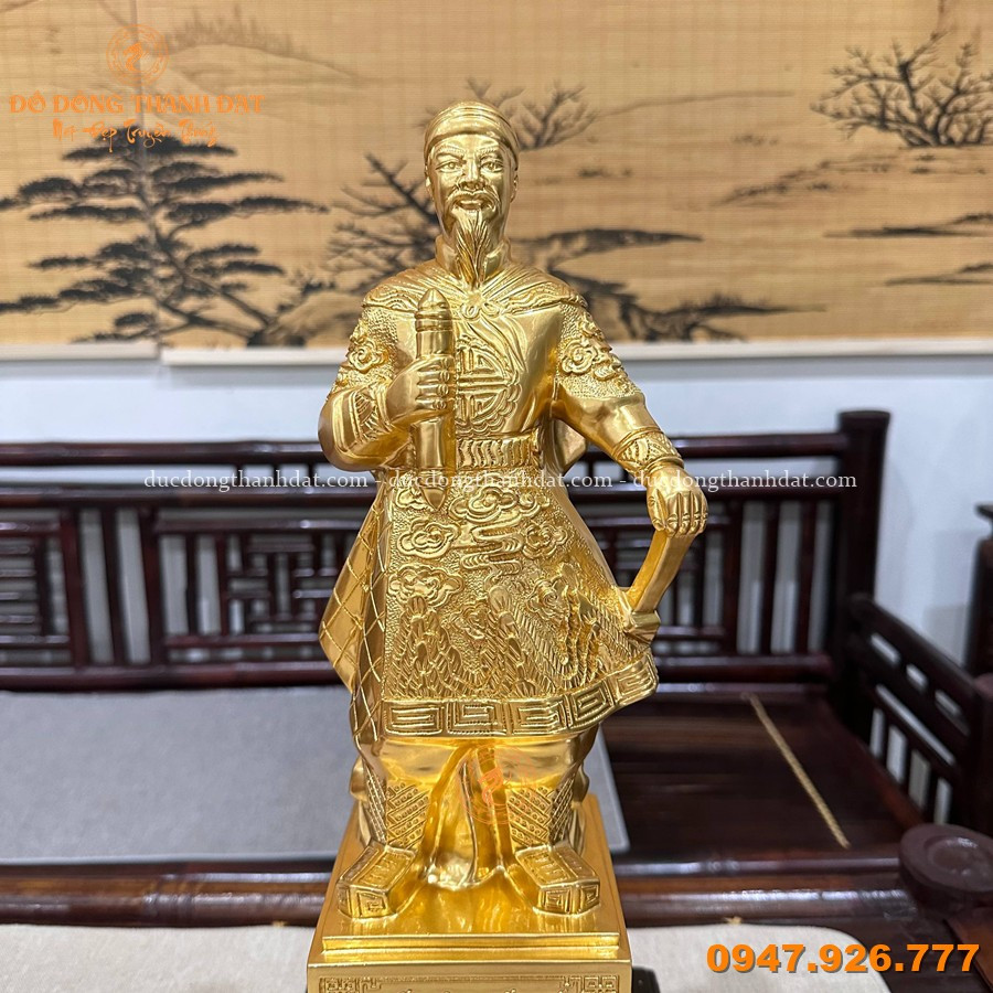 Tượng Trần Hưng Đạo Dát Vàng 24k Cao 38cm 5 Tuong Tran Hung Dao Dat Vang 24k 38cm (2)