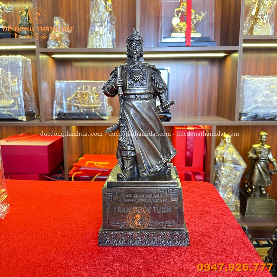 Tượng Trần Hưng Đạo Mũ Giáp 48cm Đồng Vàng Hun 7 Tuong Tran Hung Dao Mu Giap 48cm Dong Hun (7)