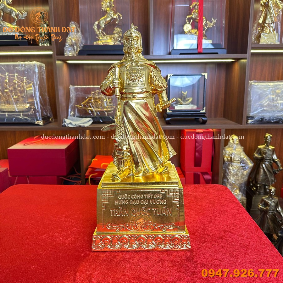 Tượng Trần Hưng Đạo Mũ Giáp Dát Vàng Cao 48cm 1 Tuong Tran Hung Dao Mu Giap Dat Vang 48cm (1)