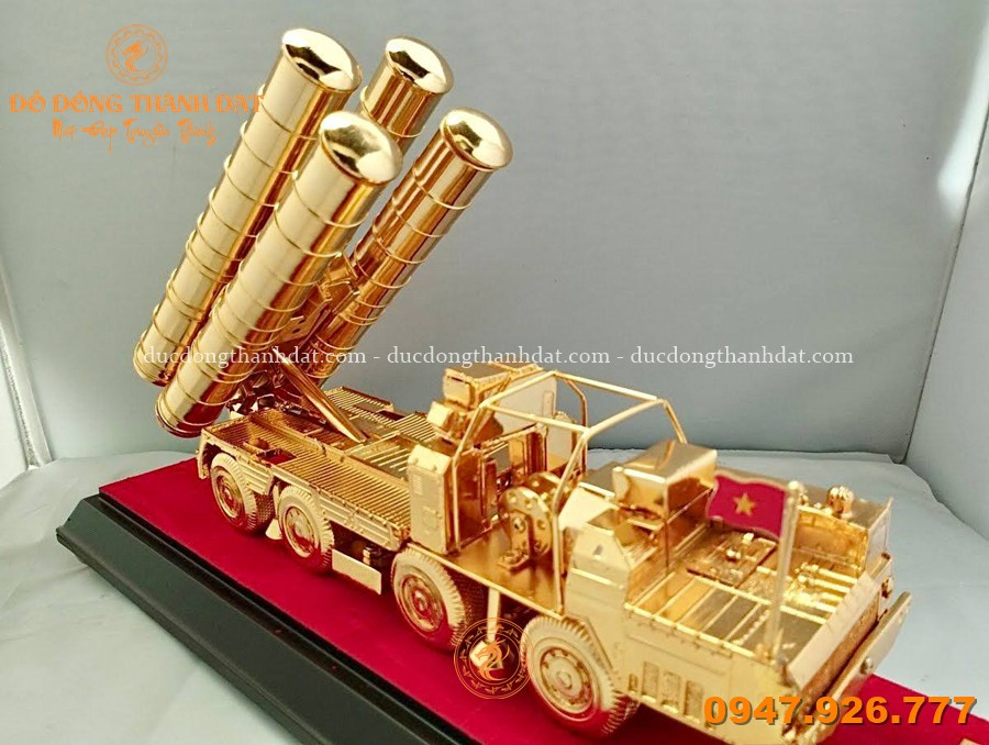 Mô Hình Thiết Bị, Vũ Khí Quân Sự Bằng Đồng Mạ Vàng – Quà Tặng Cao Cấp Mang Dấu Ấn Sức Mạnh Và Niềm Tự Hào Dân Tộc 9 Mo Hinh He Thong Ten Lua Phong Khong S300