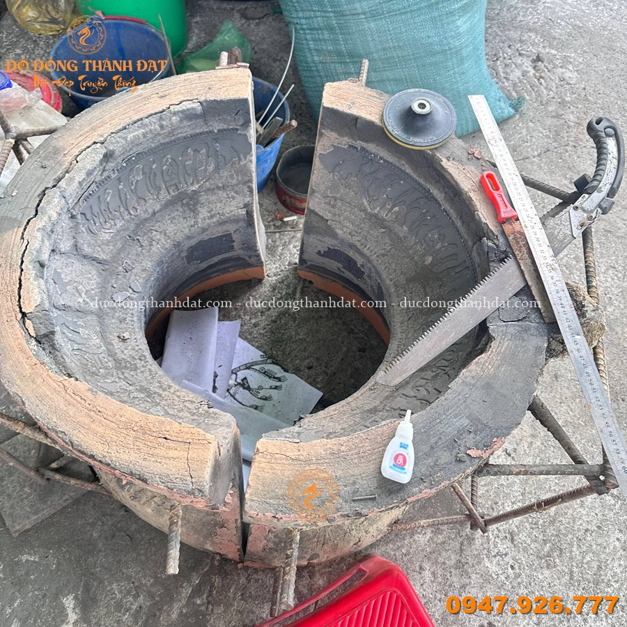 Quả Trống Đồng Đặt Phòng Khách – Ý Nghĩa, Cách Chọn Kích Thước Và Bày Trí Đẹp 18 Khuan Mau Trong Dong (1)