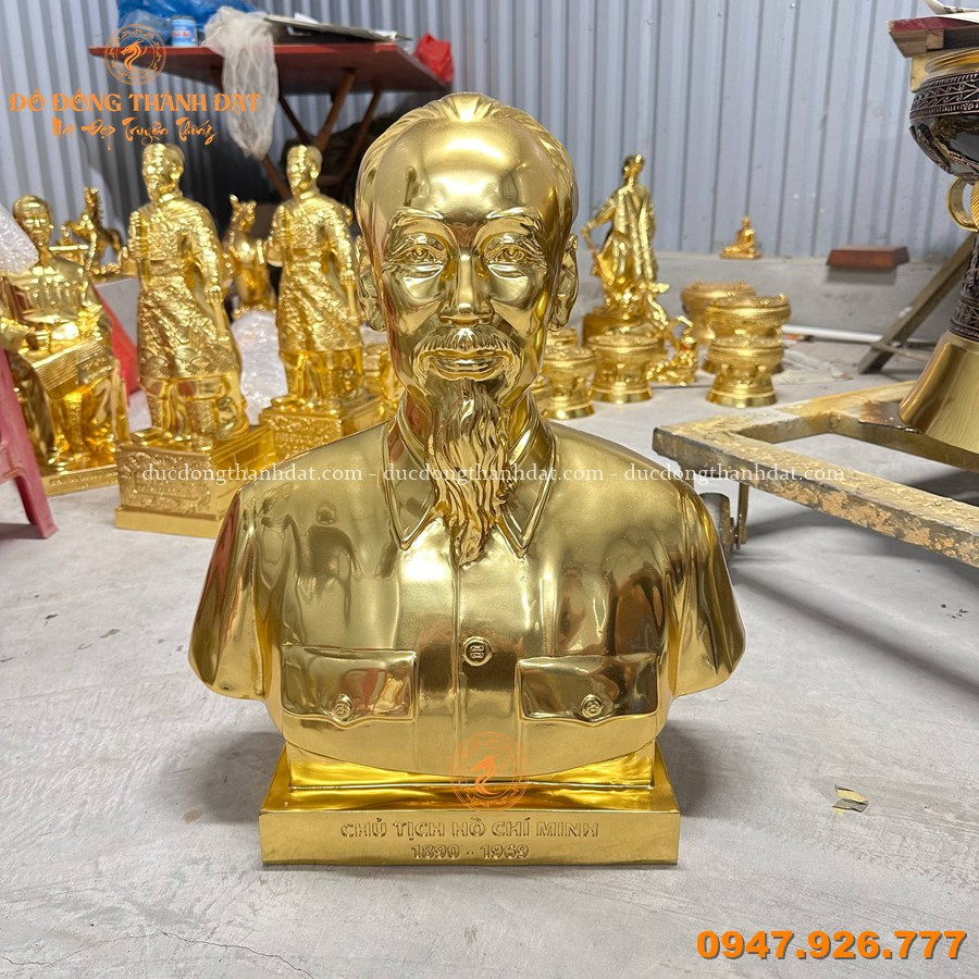 Tượng Bác Hồ Bán Thân Mạ Vàng 50cm 1 Tuong Bac Ho Ban Than Ma Vang 50cm (1)