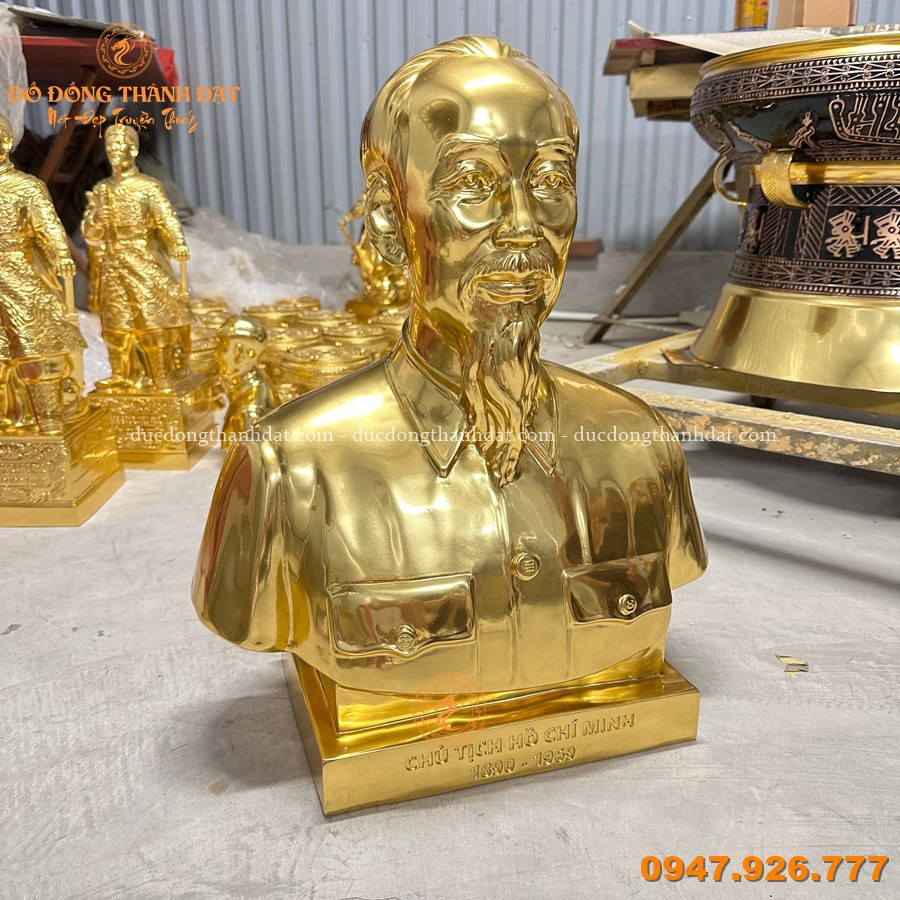 Tượng Bác Hồ Bán Thân Mạ Vàng 50cm 2 Tuong Bac Ho Ban Than Ma Vang 50cm (2)