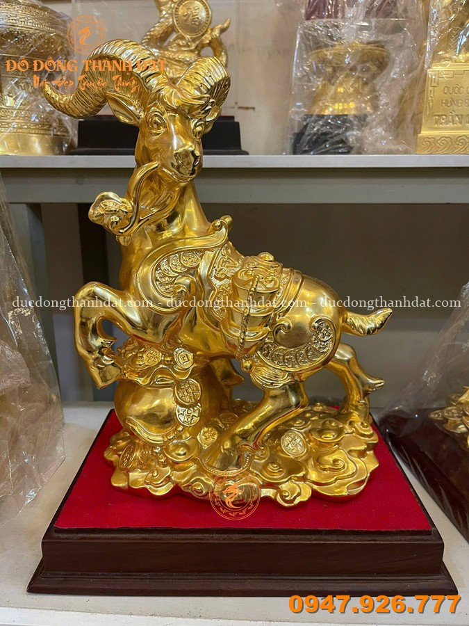 Tượng Dê Dát Vàng Cao 32cm 1 Tuong De Dat Vang 32cm (1)