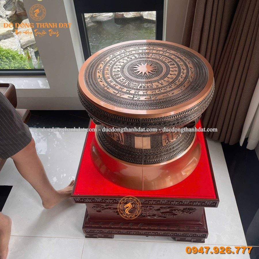 Bàn Giao Quả Trống Đường Kính 70cm Đồng Đỏ Vân Chìm Cho Khách Hàng Hà Nội 6 Ban Giao Qua Trong Dong Van Chim Cho Khach Hang (3)