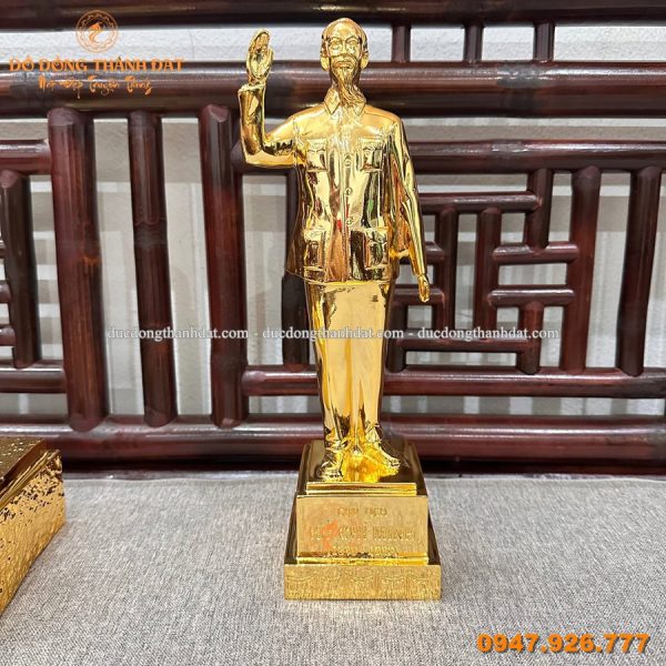 Tuong Bac Ho Dung Vay Tay 30cm Ma Vang (2)